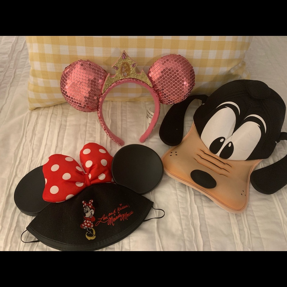 ✨✨DISNEY EARS AND HEADBANDS✨✨